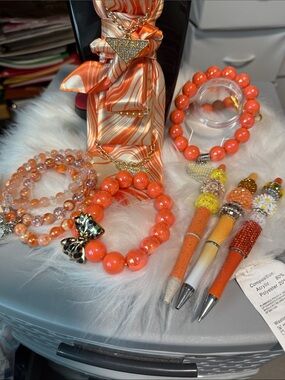 Junk Tie / Prada -Orange Beaded Bracelet Set with Bow Accent and beautiful pens